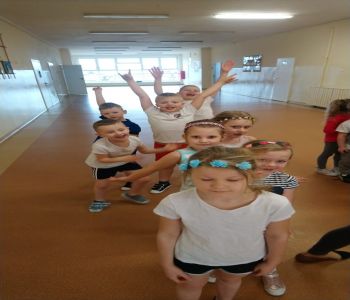 Wiosenne zmagania klas zerowych. zdjecie 8