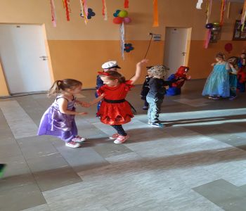 Karnawał 2019 w przedszkolu. zdjecie 18