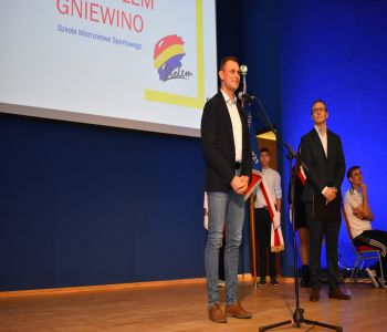 Przyjęcie w poczet uczniów Szkoły Mistrzostwa Sportowego. zdjecie 17