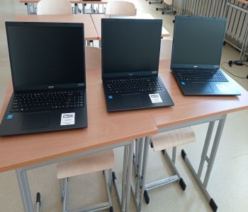 Dwie szkoły podstawowe z naszej gminy  zostaną wyposażone w nowe sprzęty dydaktyczne. zdjecie 7