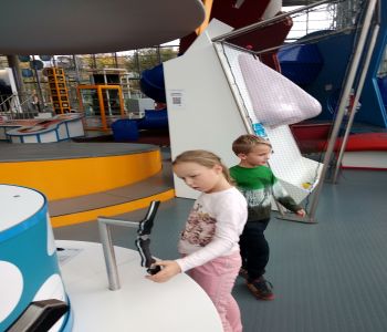 Wycieczka kl. 1A do Centrum Nauki Eksperyment. zdjecie 257
