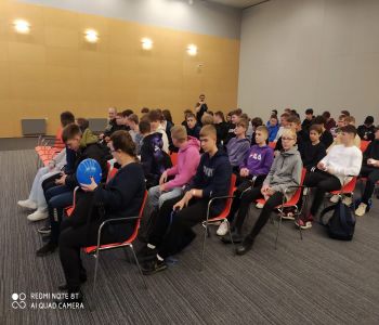 Liceum Mistrzostwa Sportowego na Edukacyjnych Targach Kariery.  zdjecie 5