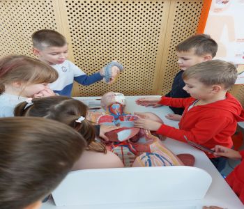 Przedszkolaki w Centrum Nauki Experyment. zdjecie 10