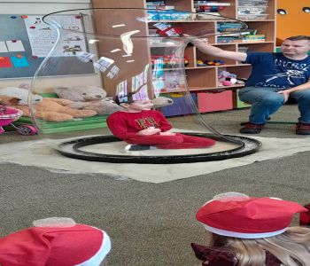Kreatywne animacje z Mikołajem w roli głównej w klasie 0A. zdjecie 6