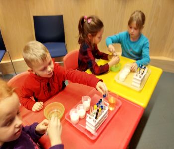 Wycieczka kl. 1A do Centrum Nauki Eksperyment. zdjecie 38