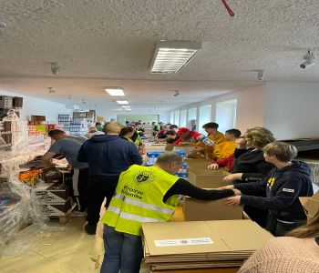 Szkolne Koło Wolontariatu pomaga Ukrainie. zdjecie 26