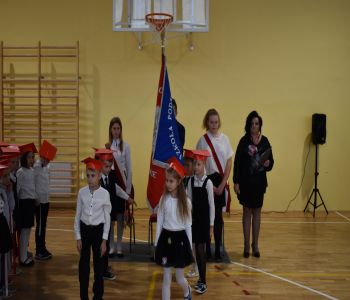 Uroczyste pasowanie na ucznia. zdjecie 26