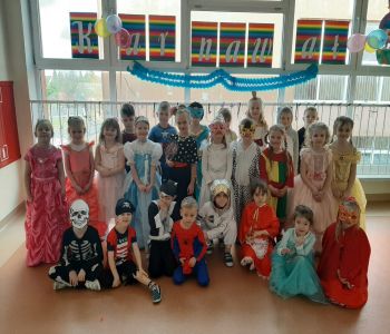 Bal karnawałowy klas młodszych. zdjecie 104