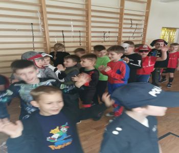 Bal karnawałowy klas 0-3 zdjecie 6