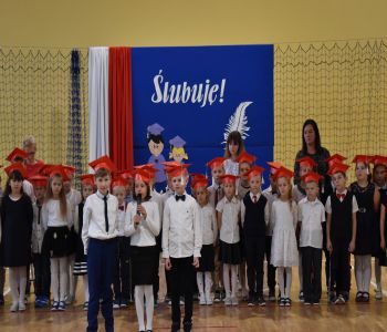 Uroczyste pasowanie na ucznia. zdjecie 19