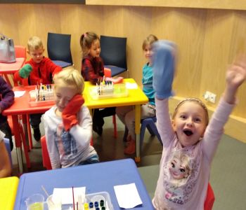 Wycieczka kl. 1A do Centrum Nauki Eksperyment. zdjecie 117