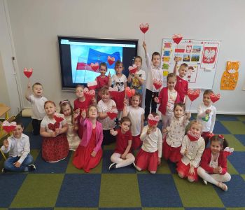Dzień Flagi w przedszkolu. zdjecie 22