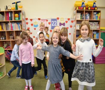 Dzień Babci i Dziadka w klasach zerowych. zdjecie 1