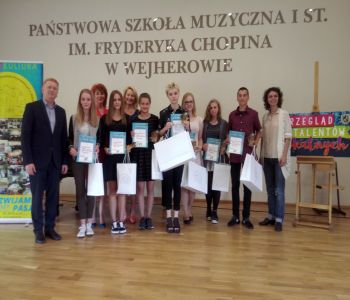 Sukces Emilii Warmińskiej w Przeglądzie Talentów Wokalnych 2017 w Wejherowie zdjecie 1