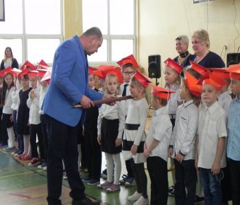 Ślubowanie pierwszoklasistów zdjecie 9
