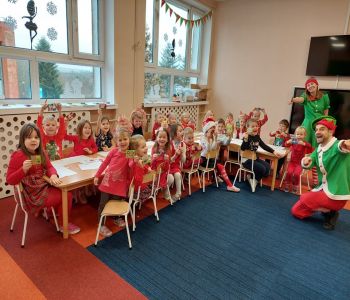 Spotkanie przedszkolaków z Elfami. zdjecie 3