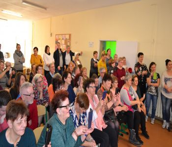 Dzień Babci i Dziadka w klasach zerowych. zdjecie 17