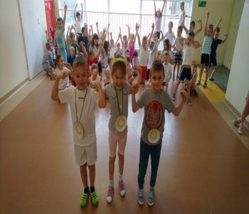 Wiosenne zmagania klas zerowych. zdjecie 32