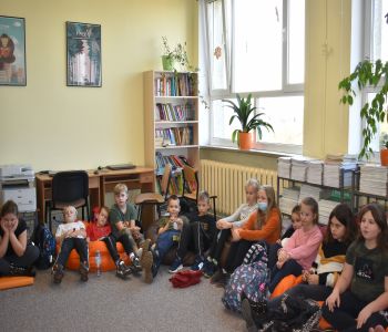 Klasy trzecie ze „Swojakami” odkrywały magię natury. zdjecie 14