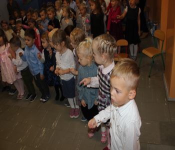 Wspomnienia z uroczystości pasowania na przedszkolaka zdjecie 2