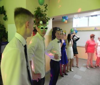 Bal gimnazjalny 2017 zdjecie 22